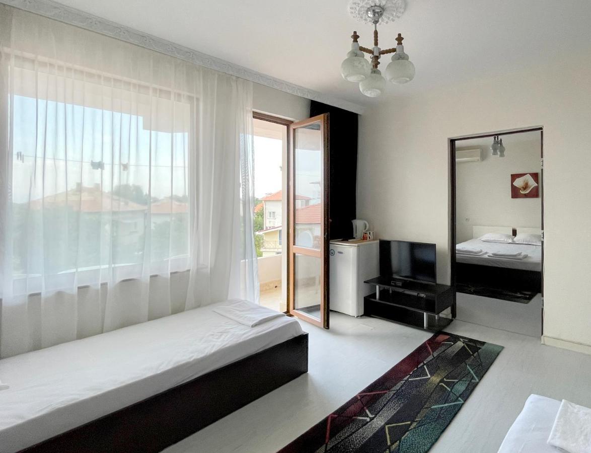 Hotel Zoia Czernomorec Zewnętrze zdjęcie