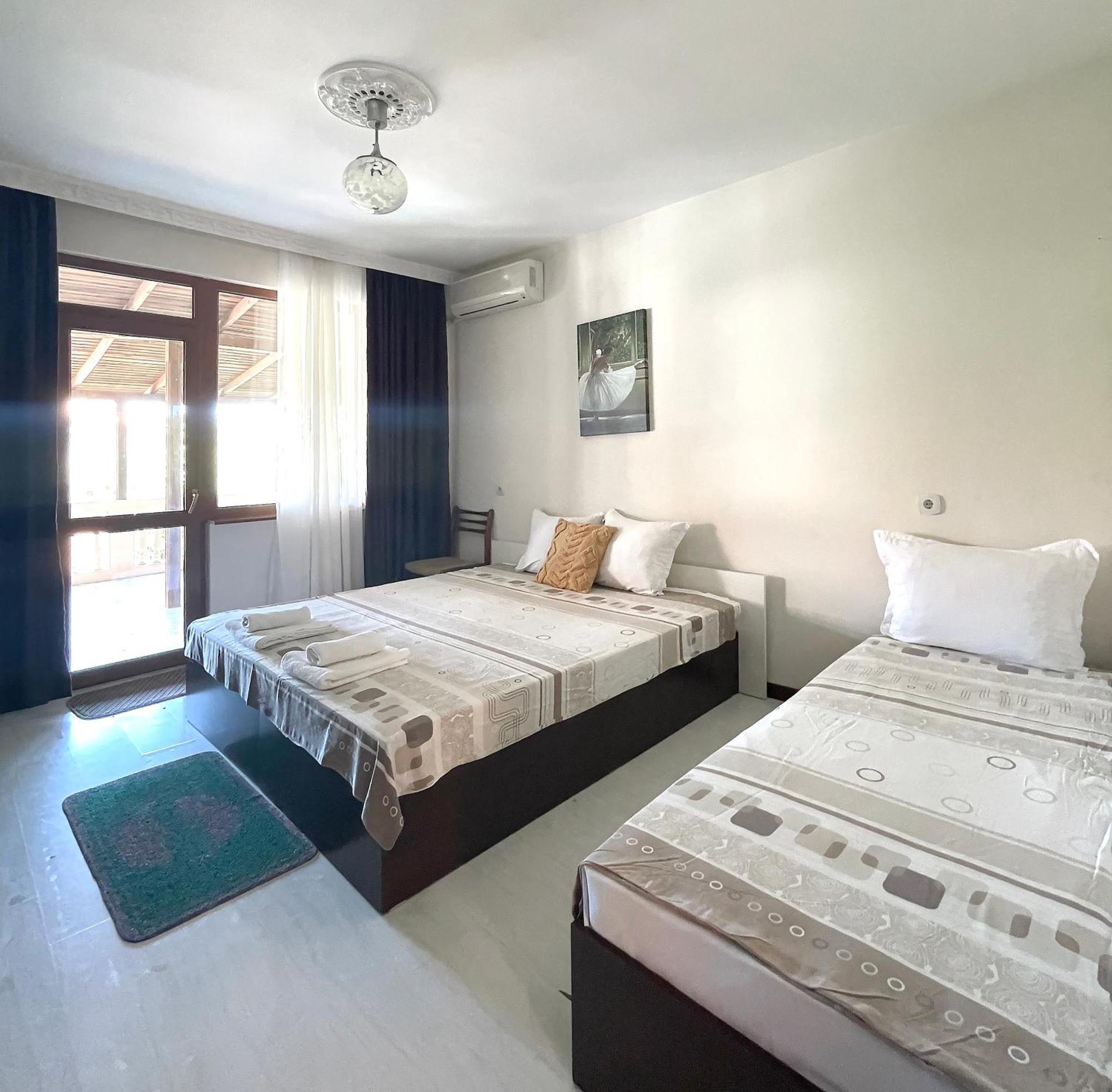 Hotel Zoia Czernomorec Zewnętrze zdjęcie